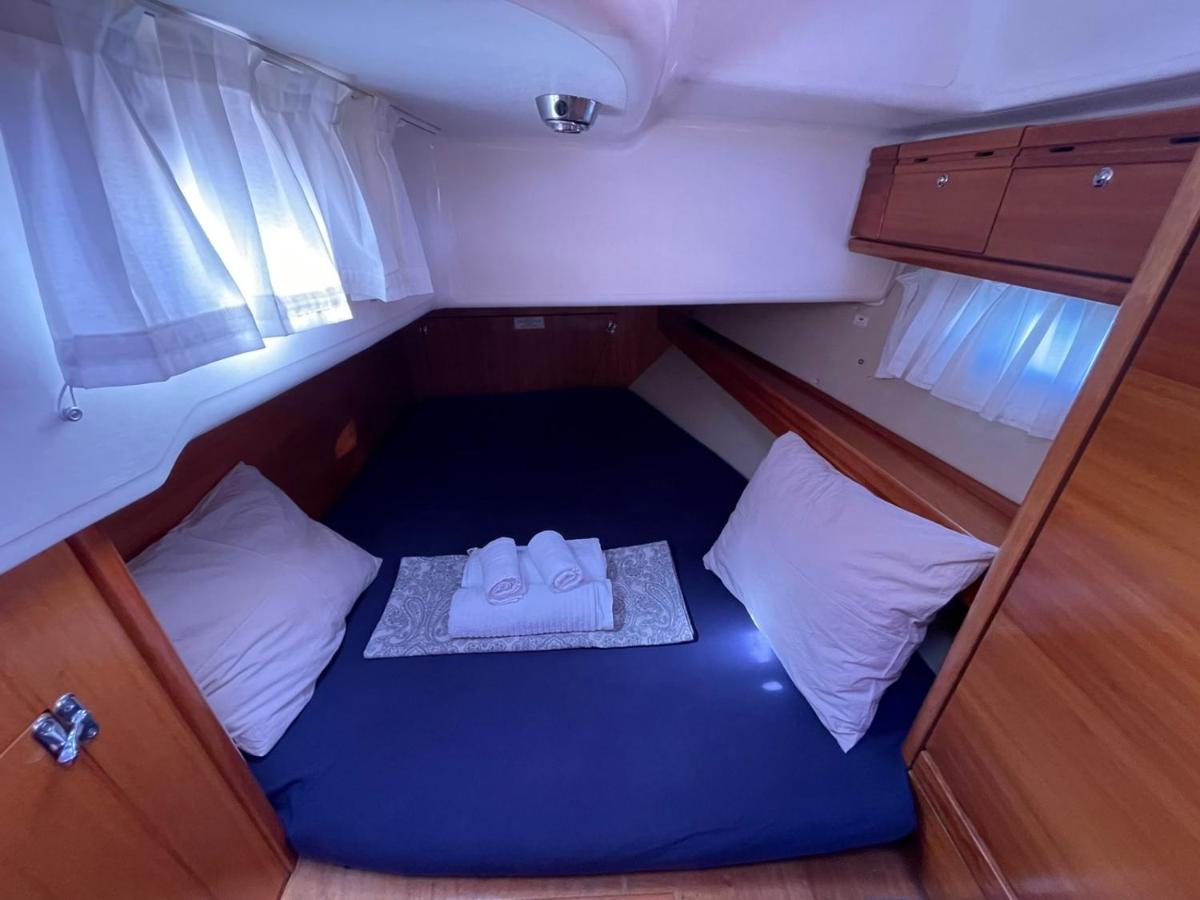 Botel Aida Sailing Boat *